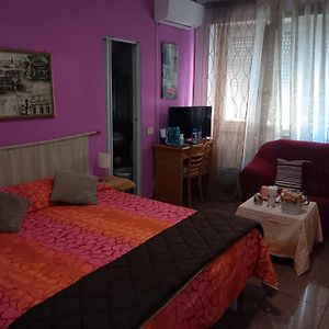 Camera con letto king size